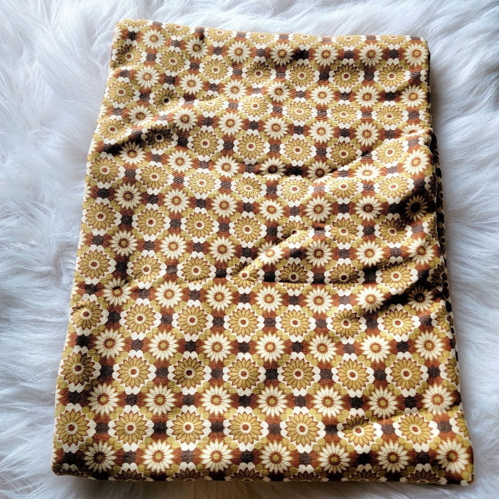 Kate quinn 70s geo floral swaddle